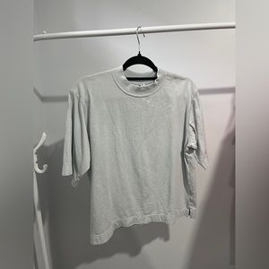 Uniqlo Tshirt